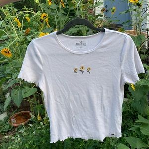 Embroidered Women’s Crop Tee
